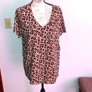 Ava & Viv Leopard Top size 1X